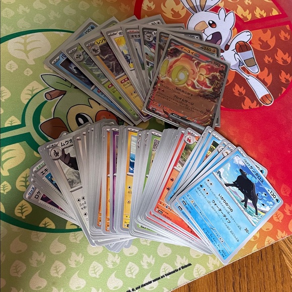 Pokémon Collection Lot - Picture 3 of 7